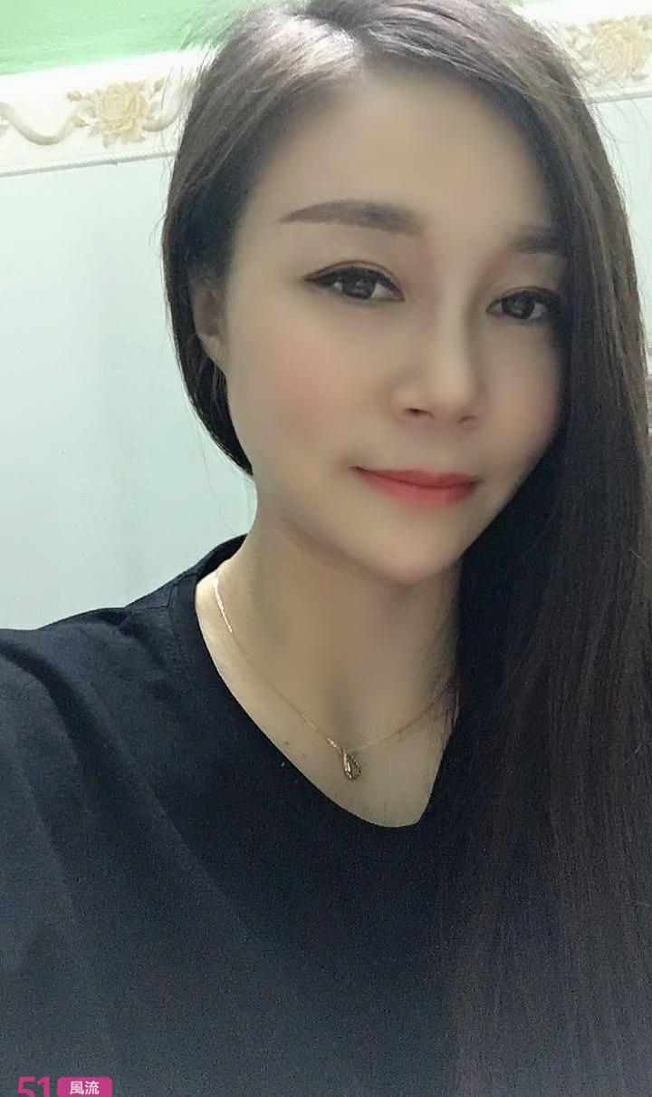 小成熟御姐小莉