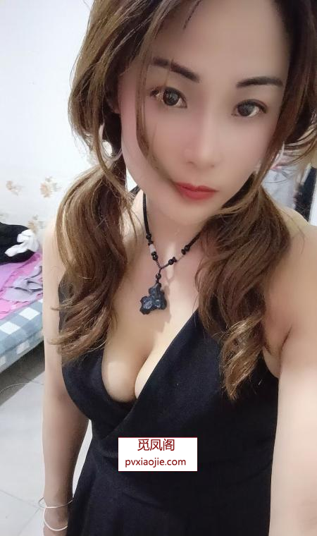 包河区黑丝美少妇