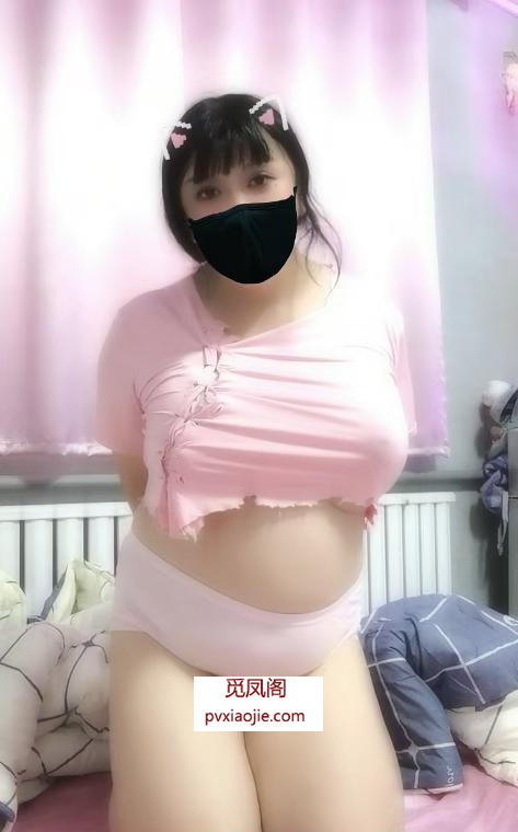 三通大奶巨乳胖美妞儿